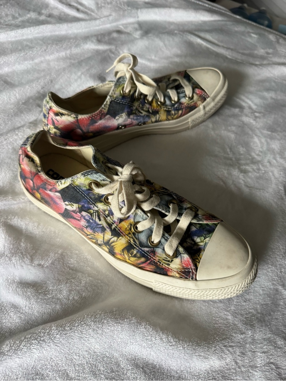 Converse All Star Low Top Floral Canvas Sneakers - Size 8 womens